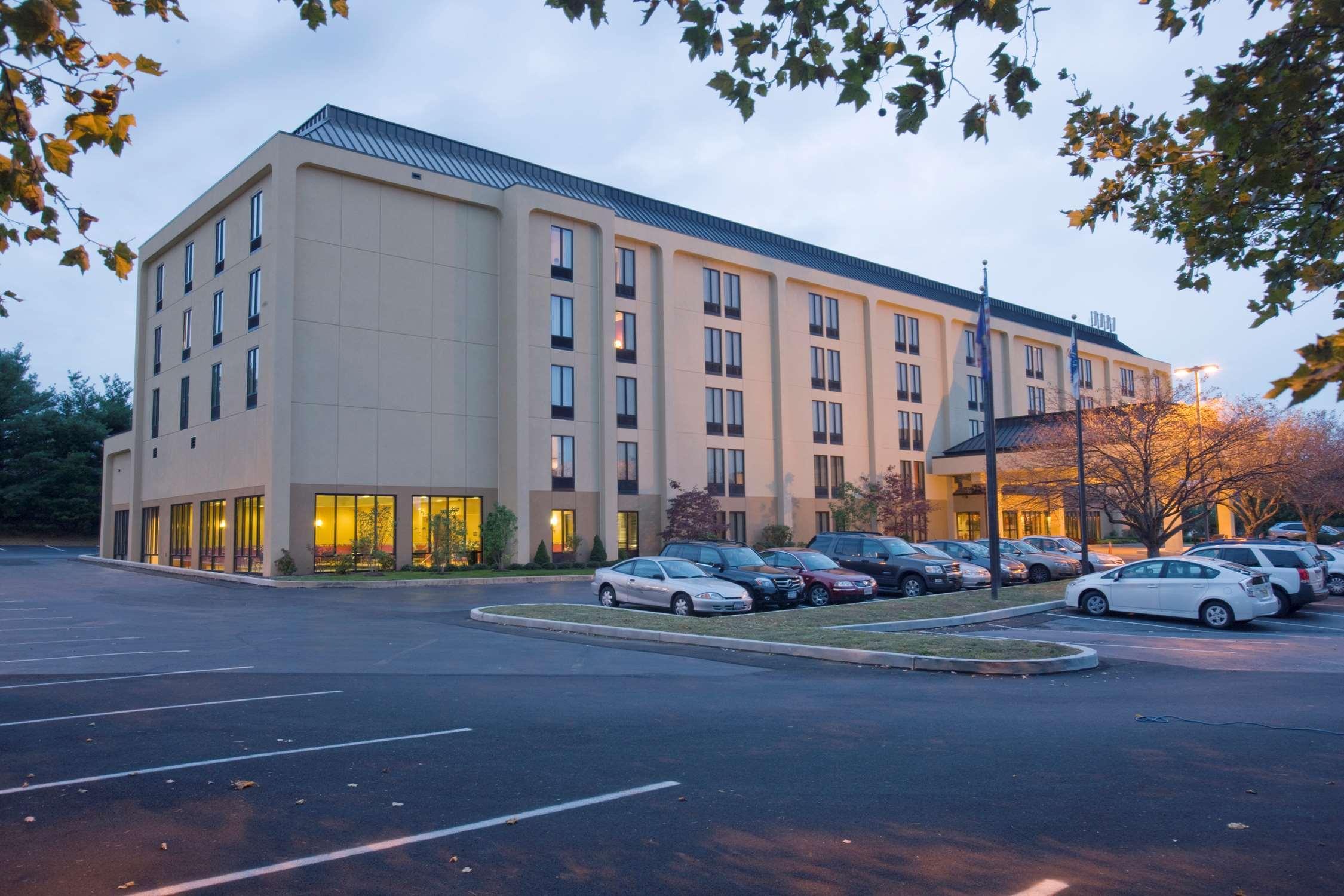 Hampton Inn Reading/Wyomissing Bagian luar foto